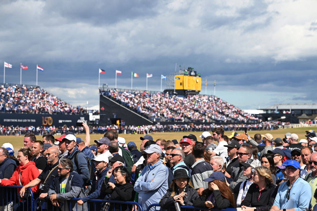 Huge groups of fans gather at St Andrews